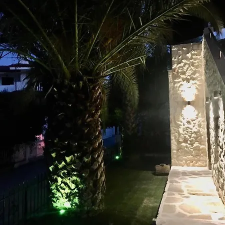 Nikolas Apartment *
