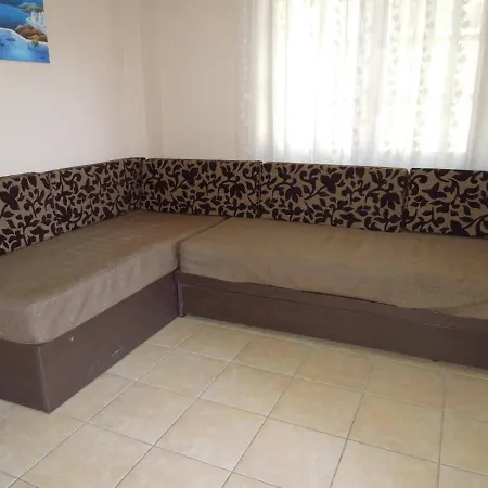 Nikolas Апартаменты